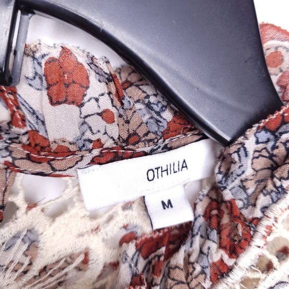 Othilia Anthropologie Malia Blouse Womens Medium Red Floral Lace Boho Peasant - Picture 9 of 11